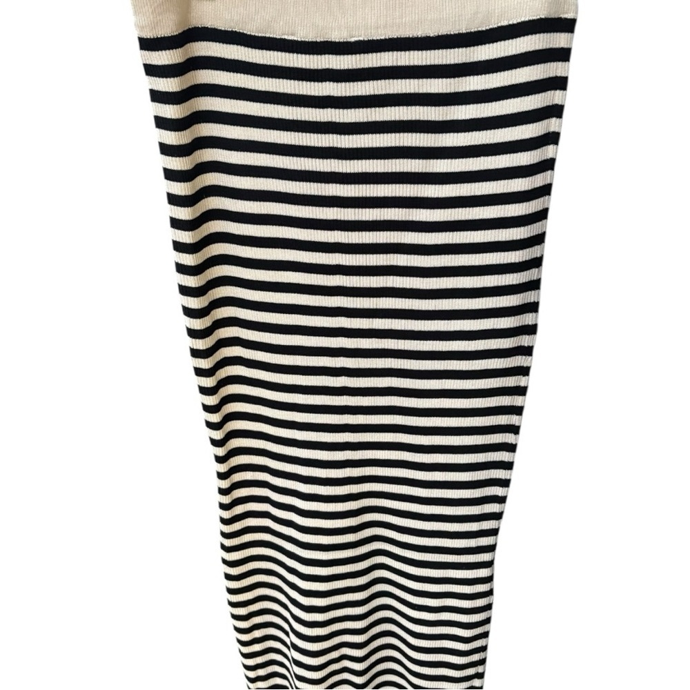 Stitch and Feather NWT Striped Black and Tan Knit Skirt I Size: M - Picture 4 of 7